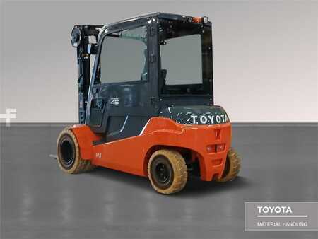 Elektro 4 Rad 2023  Toyota 8FBMT45 (2)