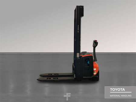 Stacker pedestre 2024  Toyota SWE120L (1)