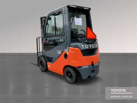 Chariots élévateurs diesel 2023  Toyota 02-8FGF15 (1)