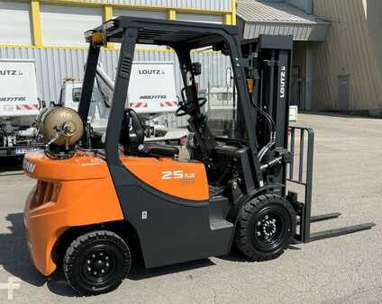 Doosan G25GP