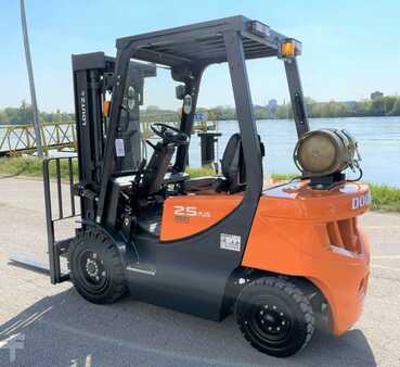 Doosan G25GP