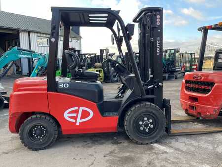 Dieseltrukki 2022  EP Equipment CPCD30T8 (6)