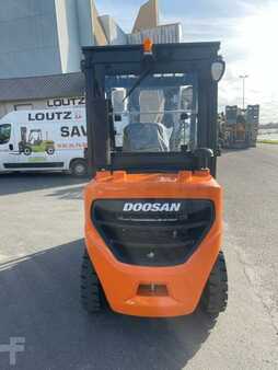 Diesel heftrucks 2022  Doosan D25S-9 (10)