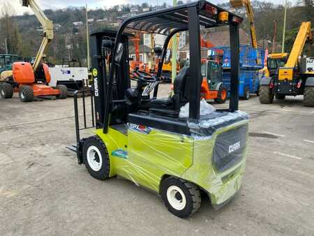 Electric - 4 wheels 2020  Clark EPX25I (2)