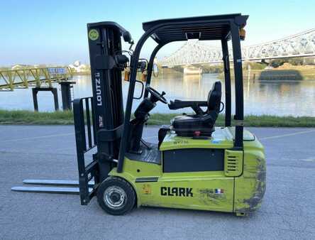 3-wiel elektrische heftrucks 2017  Clark GTX18 (1)