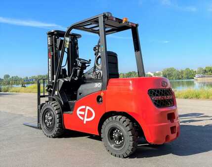 Diesel heftrucks 2022  EP Equipment CPCD30T8 (5)