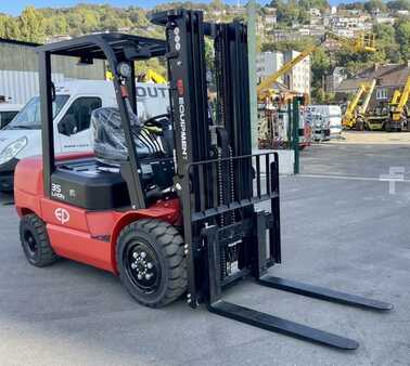EP Equipment EFL352