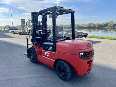 EP Equipment EFL352