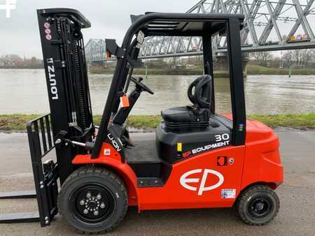 Chariot 4 roues électrique - EP Equipment EFL303 (1)