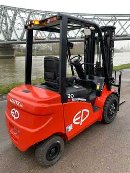 Chariot 4 roues électrique  EP Equipment EFL303 (14) 