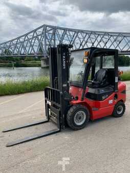 LPG Forklifts 2019  Maximal FGL25T (3)