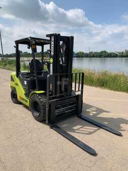 Diesel Forklifts - Clark S35D (14)