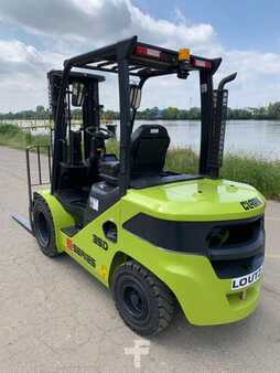 Diesel Forklifts - Clark S35D (7)