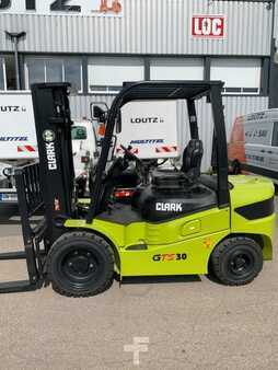 Diesel Forklifts 2024  Clark GTS30D (3)