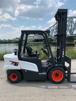 Diesel Forklifts 2024  Bobcat D35NXS (11)