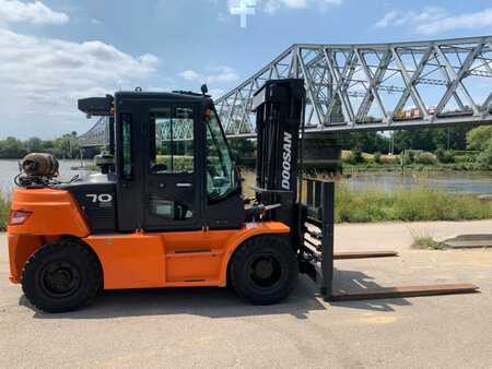 LPG Forklifts - Doosan G70S-7 (10)