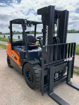 Doosan D50CS-9