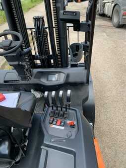 Diesel Forklifts - Doosan D50CS-9 (18)