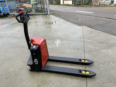 Electric Pallet Trucks 2025  EP Equipment EPL185 (1)