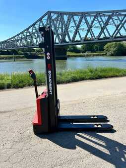 Pallet Stackers 2025  EP Equipment Gerbeur électrique ES12-12ES 3000mm (7)
