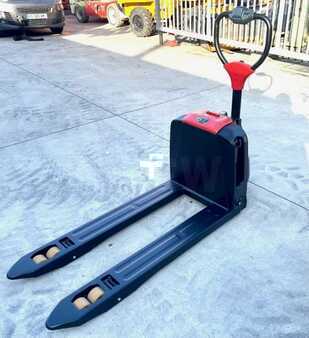 Electric Pallet Trucks 2025  EP Equipment F4 (5)