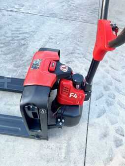 Electric Pallet Trucks 2025  EP Equipment F4 (7)