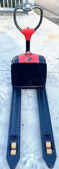 Electric Pallet Trucks 2025  EP Equipment F4 (3)