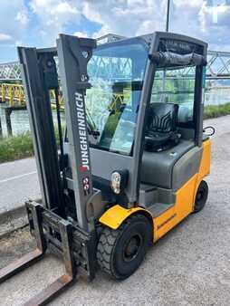 Wózki gazowe 2019  Jungheinrich TFG-316-S (4)