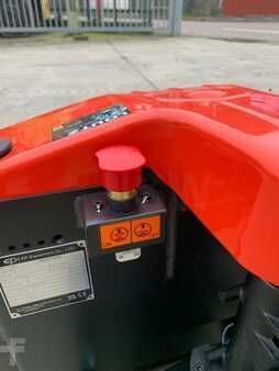 Porta-paletes elétrico 2025  EP Equipment EPT20-15ET2H (2)