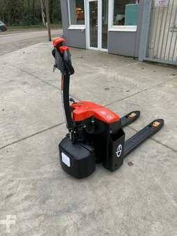 Porta-paletes elétrico 2025  EP Equipment EPT20-15ET2H (11)