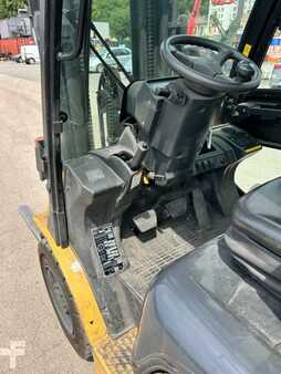 Chariots élévateurs GPL 2004  CAT Lift Trucks GP25N (13)