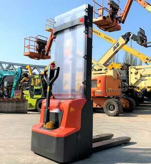 Pinontavaunu 2022  Stockman PSE12N3200 (7)