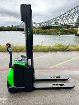 Ruční vysokozdvižný vozík 2025  Cesab S212L- (2)