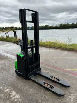 Ruční vysokozdvižný vozík 2025  Cesab S212L- (3)