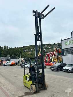 Elektro tříkolové VZV 2013  Clark GTX16 (16)