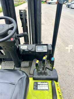 Elektro tříkolové VZV 2013  Clark GTX16 (18)