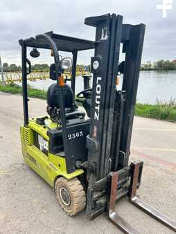 Elektro tříkolové VZV 2013  Clark GTX16 (4)