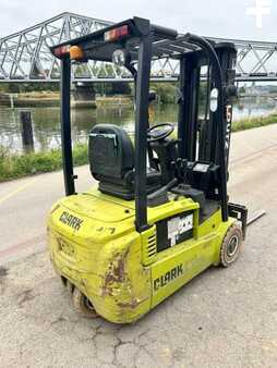 Elektro tříkolové VZV 2013  Clark GTX16 (6)