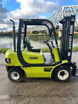 Dieseltruck 2006  Clark CMP25D (12)