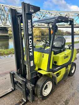 Dieseltruck 2006  Clark CMP25D (4)