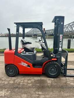 Carrelli elevatori diesel 2024  Heli CPCD25-KU20H (10)