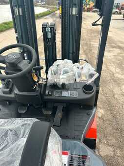 Carrelli elevatori diesel 2024  Heli CPCD25-KU20H (16)