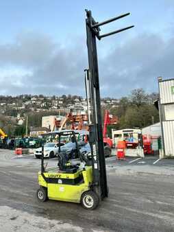 El Truck - 4-hjul 2002  Clark CEM 20S / N (6)