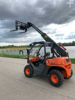 Gas truck 2026  Ausa T144H Plus (11)