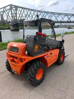 Gas truck 2026  Ausa T144H Plus (17)