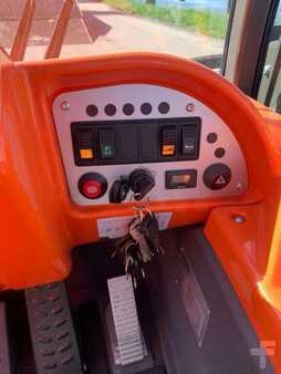 Gas truck 2026  Ausa T144H Plus (20)