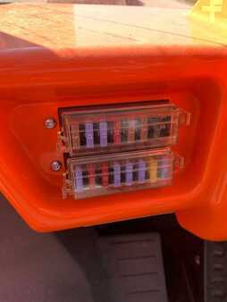 Gas truck 2026  Ausa T144H Plus (24)