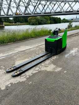 Wózki niskiego podnoszenia 2026  Cesab P322 (1)