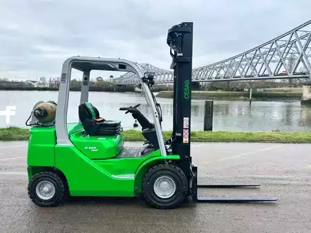 Gázüzemű targoncák 2026  Cesab M320GV (12)