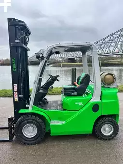 Gázüzemű targoncák 2026  Cesab M320GV (2)